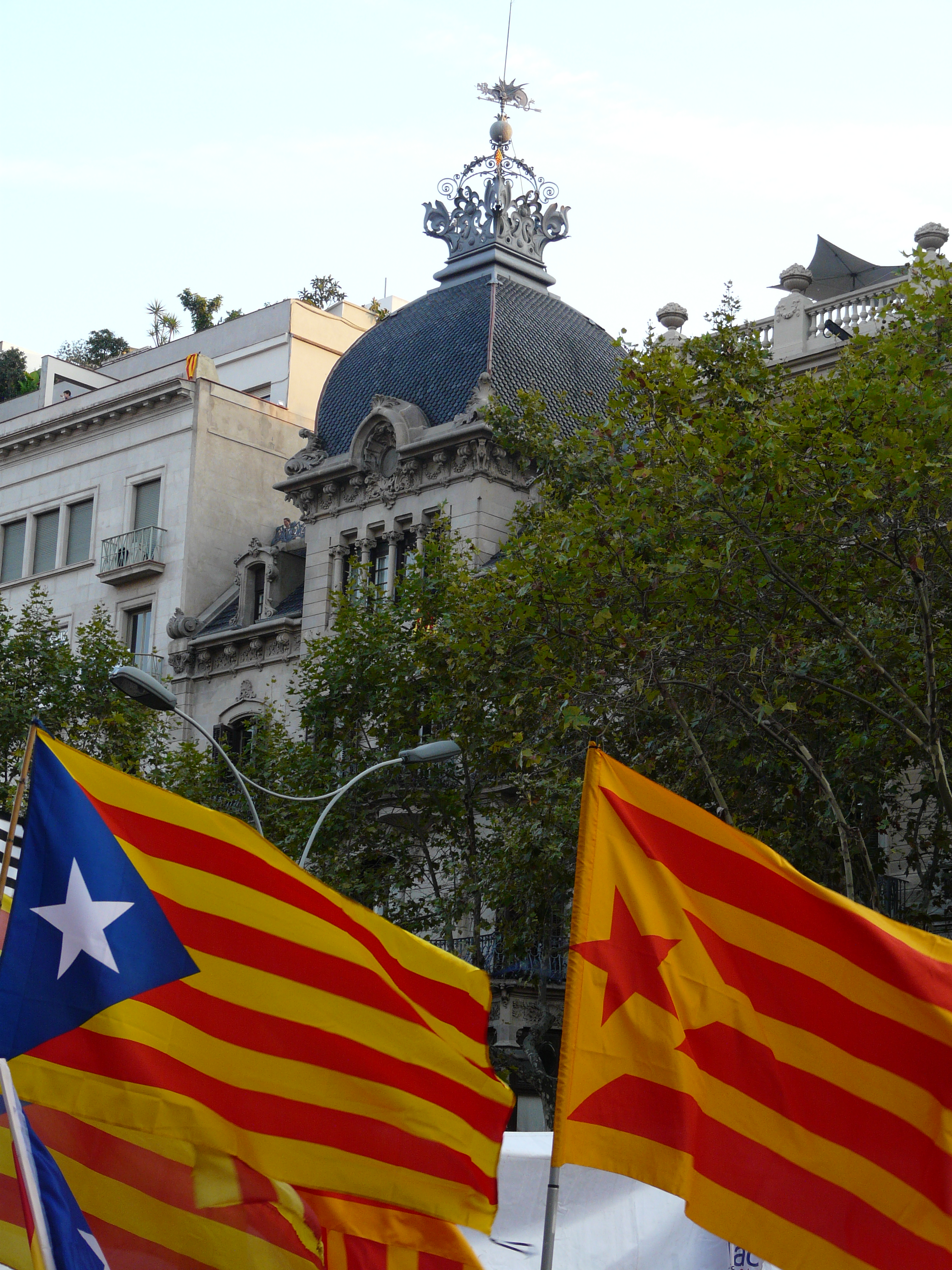 Keith Martin presents Fun with Flags: the evolution of the Catalan Estelada